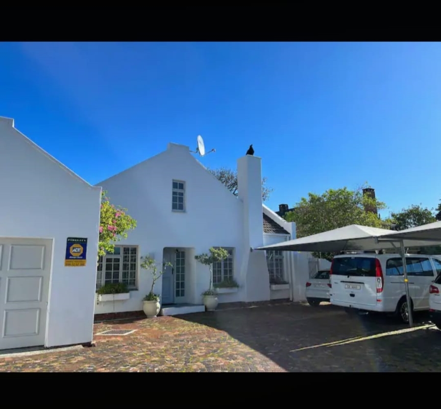 To Let 4 Bedroom Property for Rent in Rondebosch Western Cape